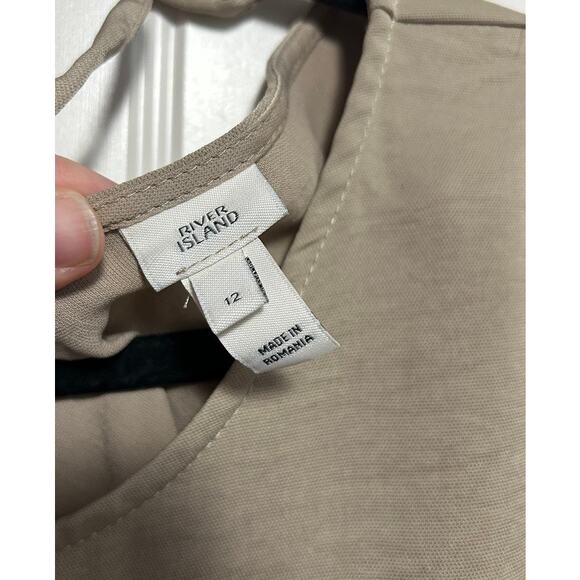 River Island Stone Drawstring Mini Dress 8 Sage Green Flowy Empire Waist Boho - Picture 8 of 13